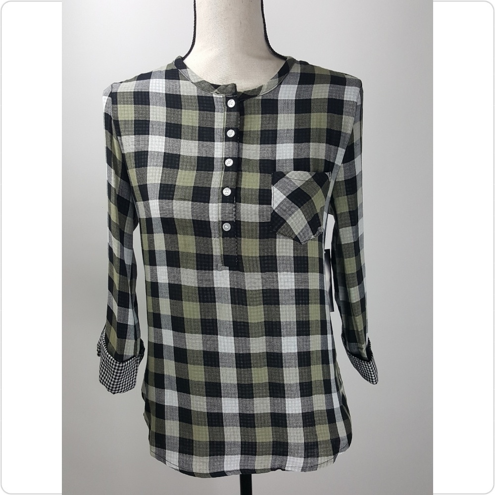 Slim Fit Plaid Blouse
